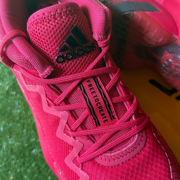 Adidas D.O.N. Issue #2
Crayola Jazzberry Jam. - Picture 5 of 8